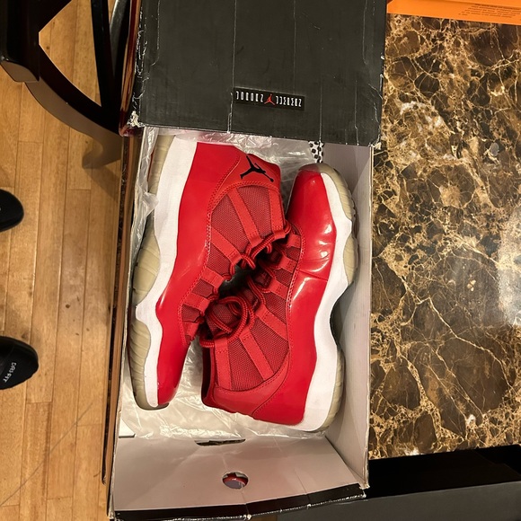 Jordan 11s - Picture 2 of 6